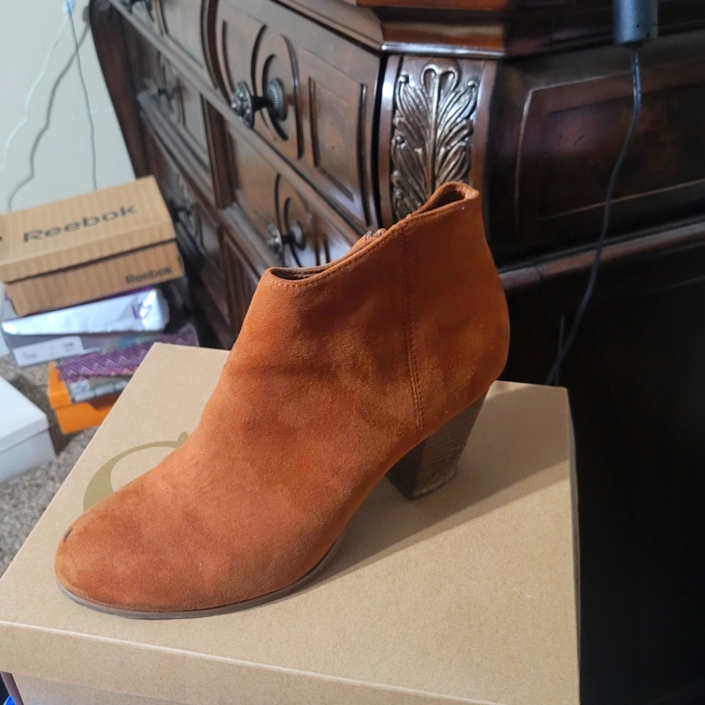 Tan bootie